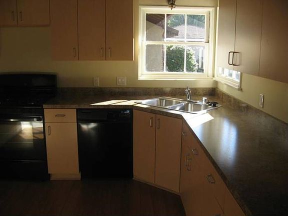 Kitchen - new appliances