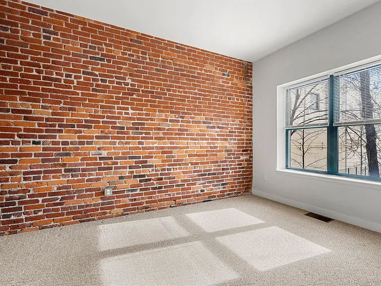 71 Fulkerson St — Photo 36