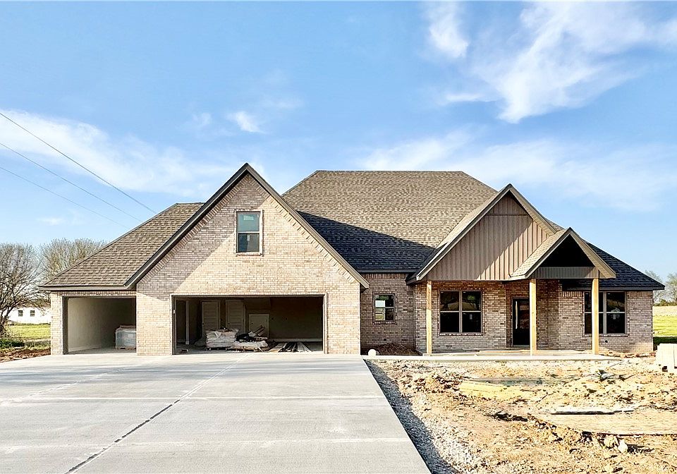 1st image of 2104 Taylor Orchard Rd