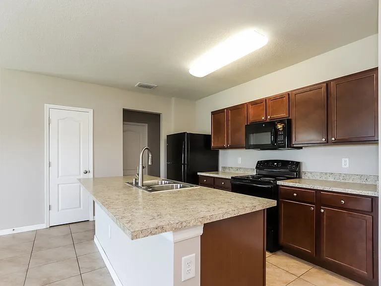 11929 Grand Kempston Dr — Photo 6