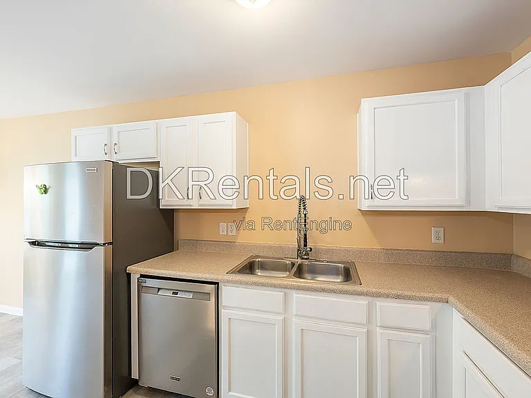 7712 Autry Cir #408 — Photo 19