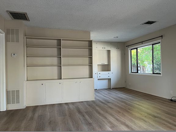 5th image of 363 W 6th St