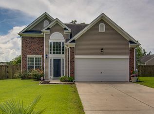552 English Oak Cir, Moncks Corner, SC 29461