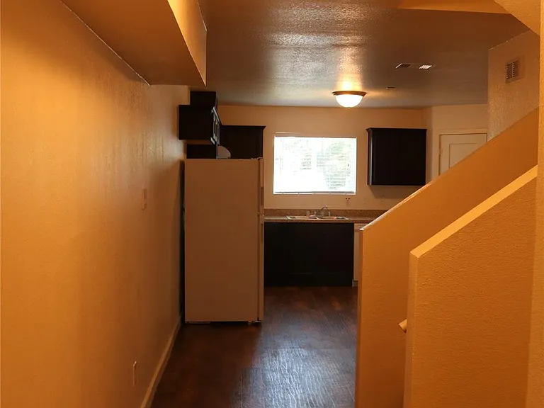 10535 Mills Rd #3B — Photo 25