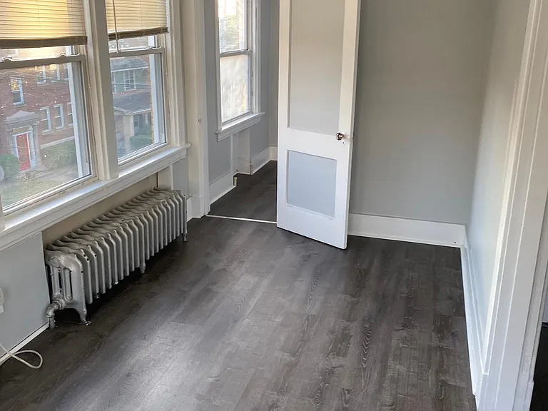 1500 Dormont Ave #2 — Photo 2