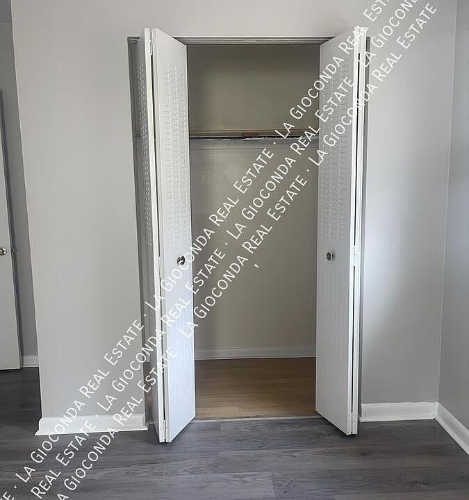 2nd image of 105 Lincoln St APT 8