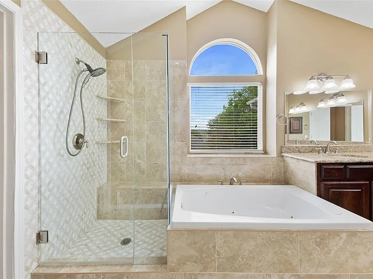776 Monticello Cir — Photo 13