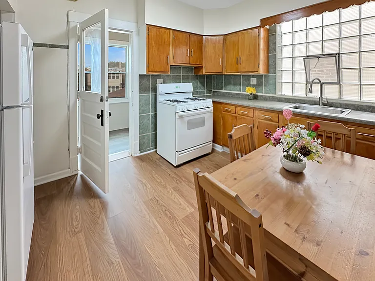 5244 W Altgeld St #2 — Photo 6
