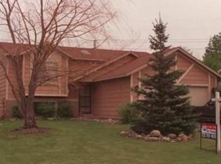 967 Kettle Creek Rd, Eagan, MN 55123