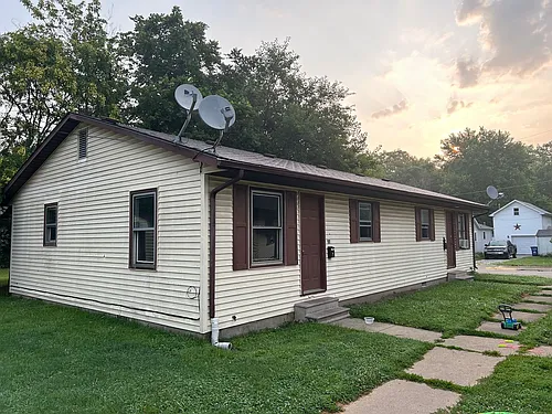 117 Murdock St Photo 1