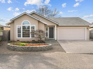 1818 Sarah Way, Medford, OR