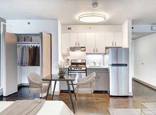Cosmopolitan, Seattle, WA 98105