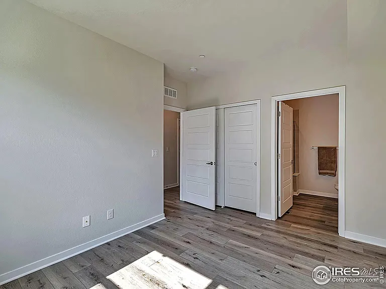 526 Meridian Ln — Photo 10
