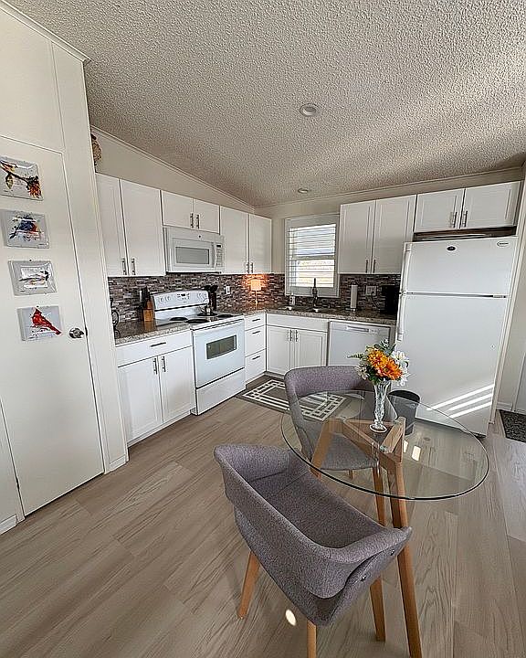 1st image of 302 Belle Tower Ave