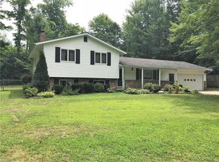 5660 Donna Dr, Ashtabula, OH 44004