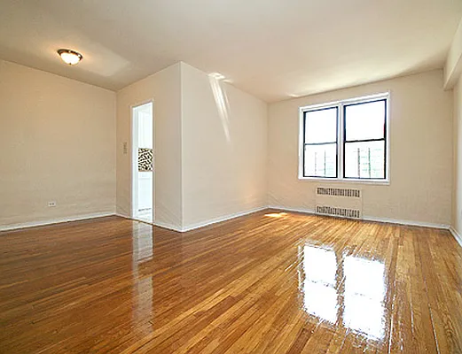 Rented by SW Queens Mezzanine | media 12