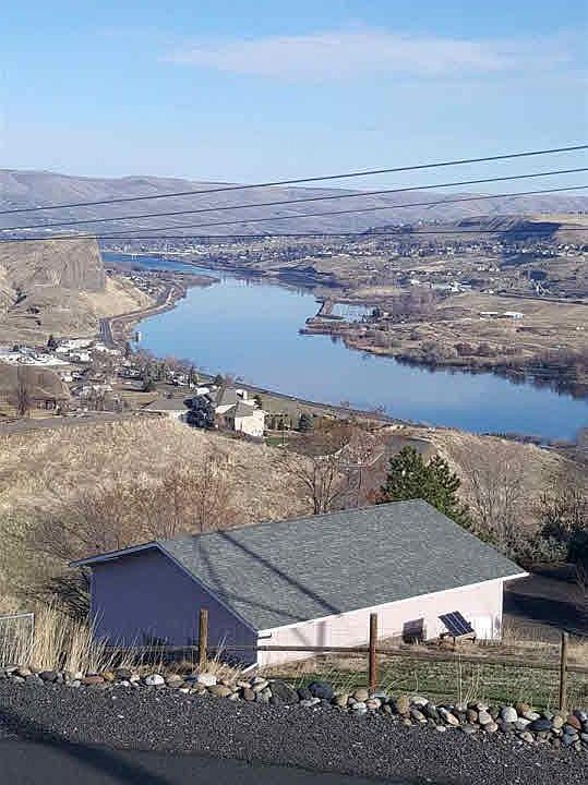 2nd image of 1784 River Canyon Dr