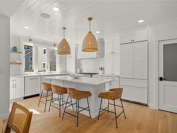 3rd image of 7 Wellington Ave