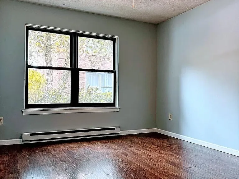 73 Wellington Dr — Photo 14
