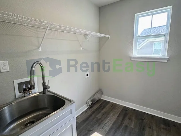 3829 Longhill Arch — Photo 29