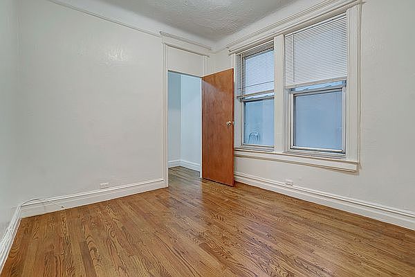 1st image of 24-27 Steinway St #3
