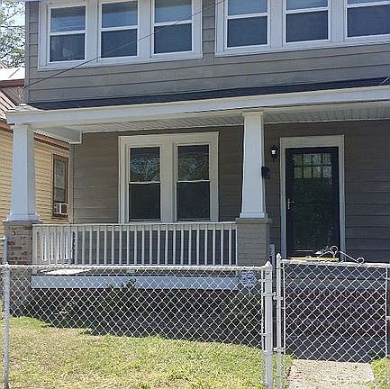 2nd image of 831 W 36th St #831