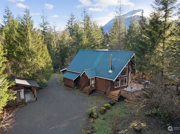 12820 698th Avenue NE, Skykomish, WA 98288