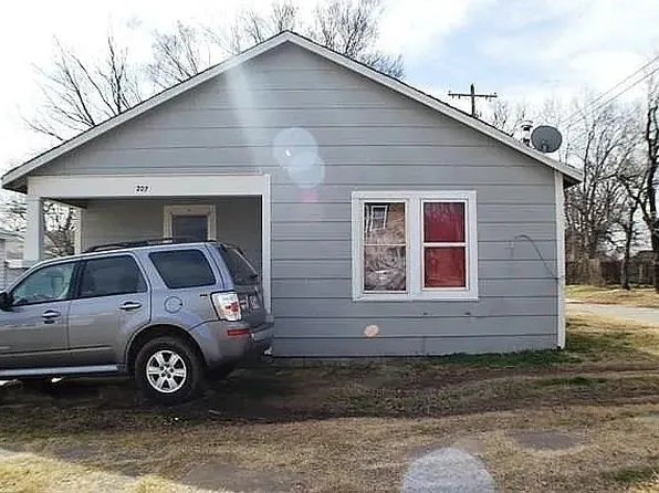 207 W Evans Ave, Seminole, OK 74868