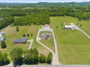 1164 Chenault Ln, Castalian Springs, TN 37031