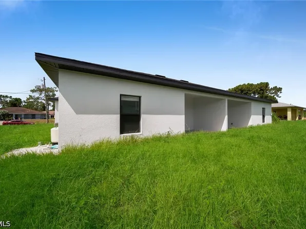 4746 27th St SW, Lehigh Acres, FL 33973