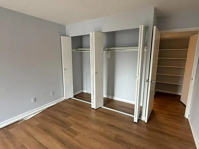 3100 S Manchester St #304 — Photo 13