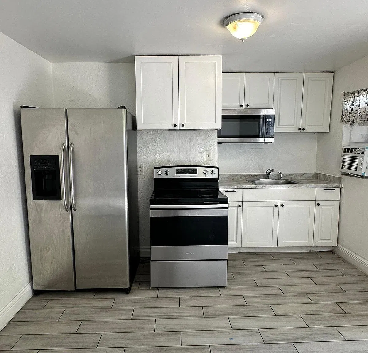 1415 NW 34th St — Photo 2