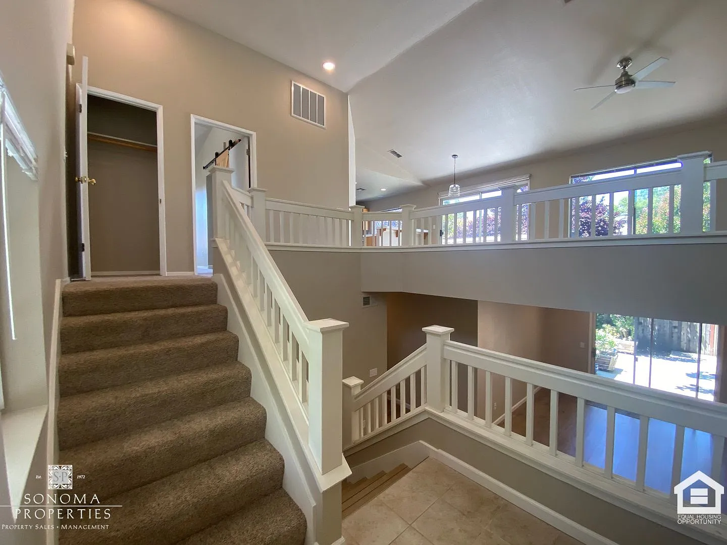 Light-Filled 3BD/2BA Home in Desirable Fryer Creek Neighborhood — Photo 3