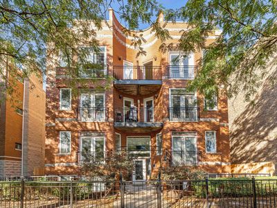 3930 N Southport Ave APT 2S, Chicago, IL, 60613