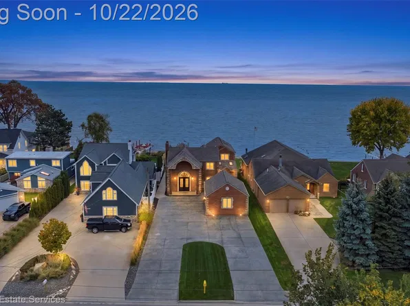 34376 Jefferson Ave, Harrison Township, MI 48045