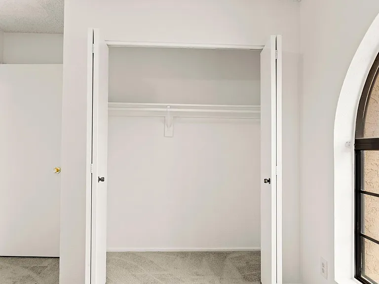 7309 W Canterbury Dr — Photo 19