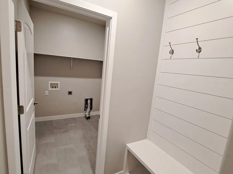 2625 Goldfinch Pl — Photo 11