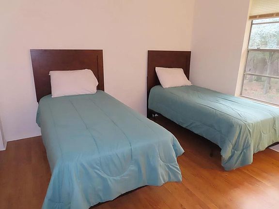 3rd image of 1400 Gandy Blvd N Unit 1115