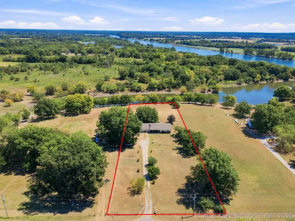 9138 N 440th Rd, Big Cabin, OK 74332