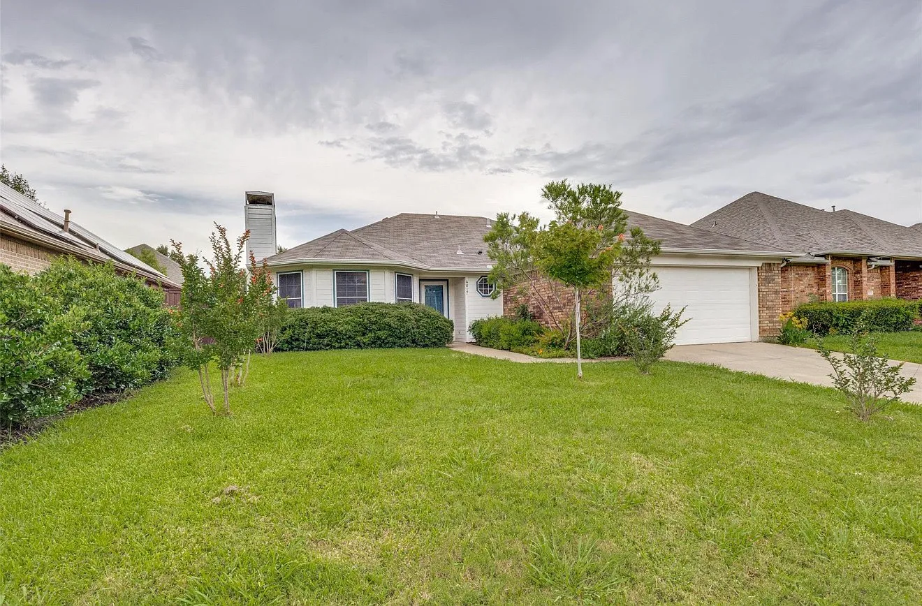 3 bed, 1482 sqft, $1,800 — Photo 1