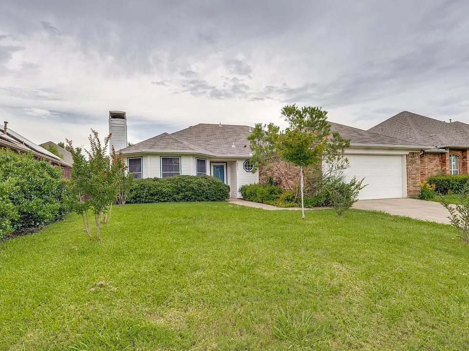4817 Hara Ln