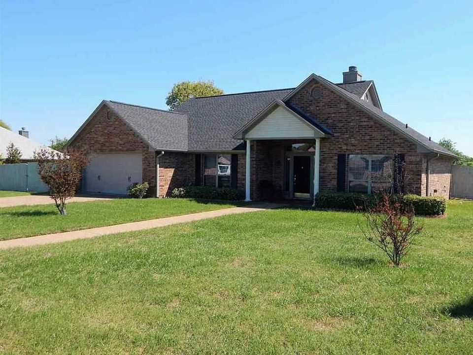1st image of 22552 Silver Maple Dr