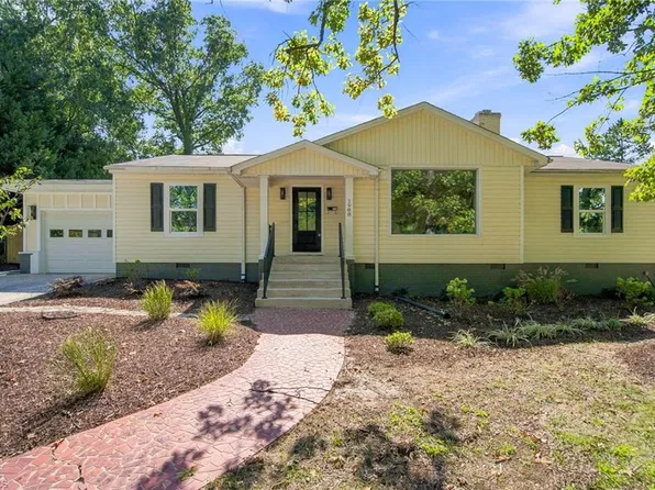 1908 Woodland Ave, Burlington, NC 27215
