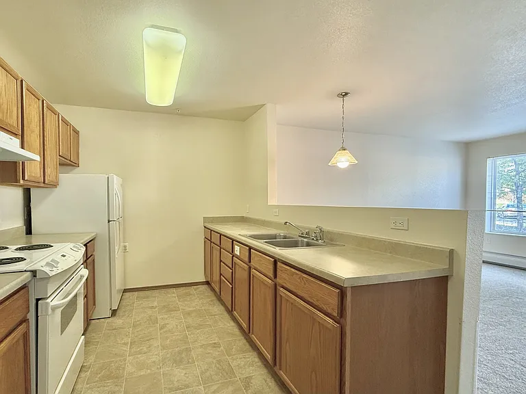 Broomfield Greens Senior Apartments — Photo 17