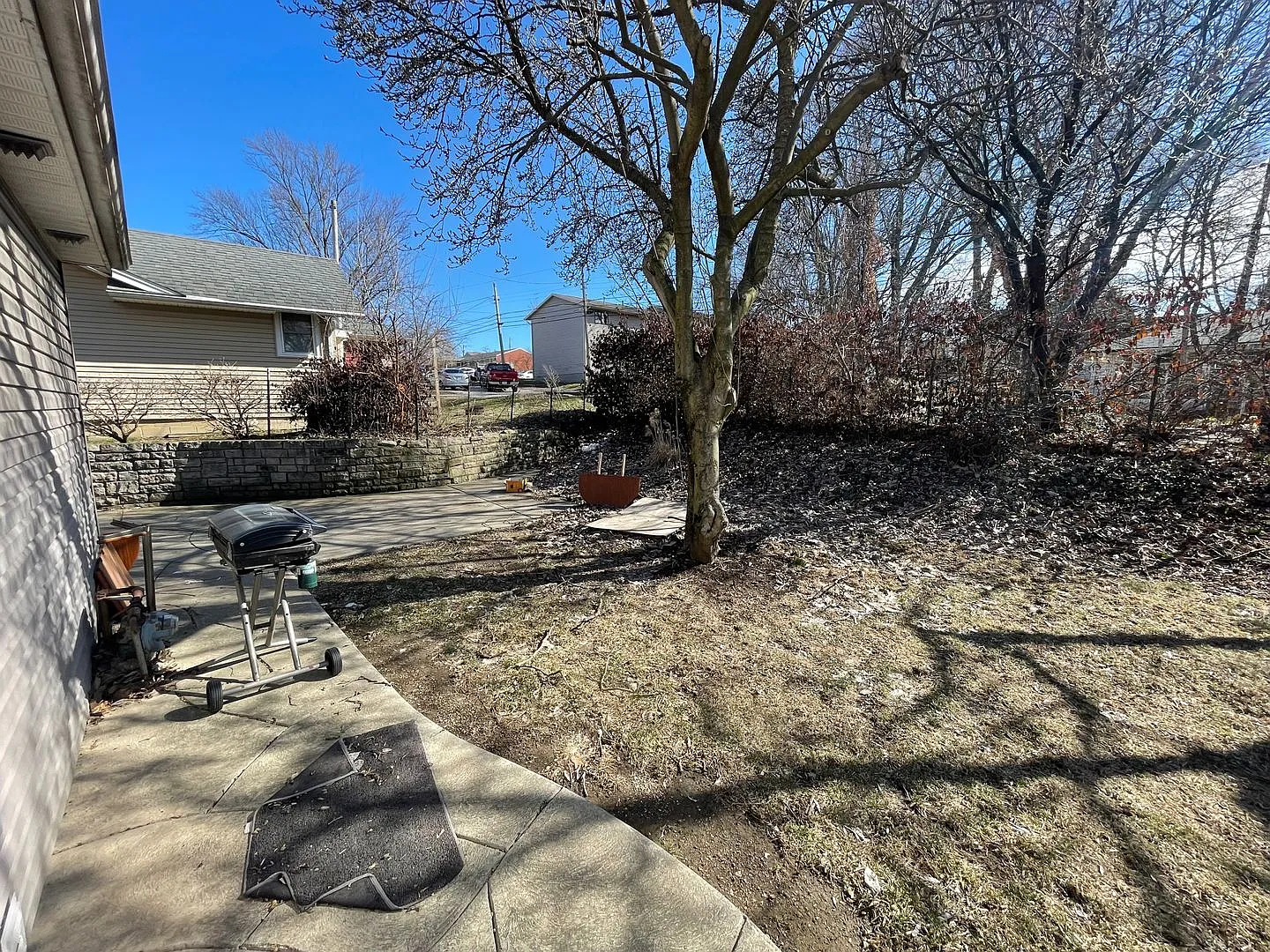 **August 2027** 3 Bedroom 3.5 Bathroom House — Photo 4