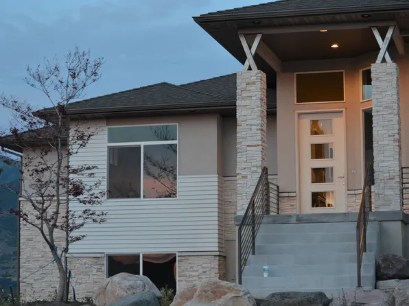 363 S Comanche Rd, Farmington, UT 84025