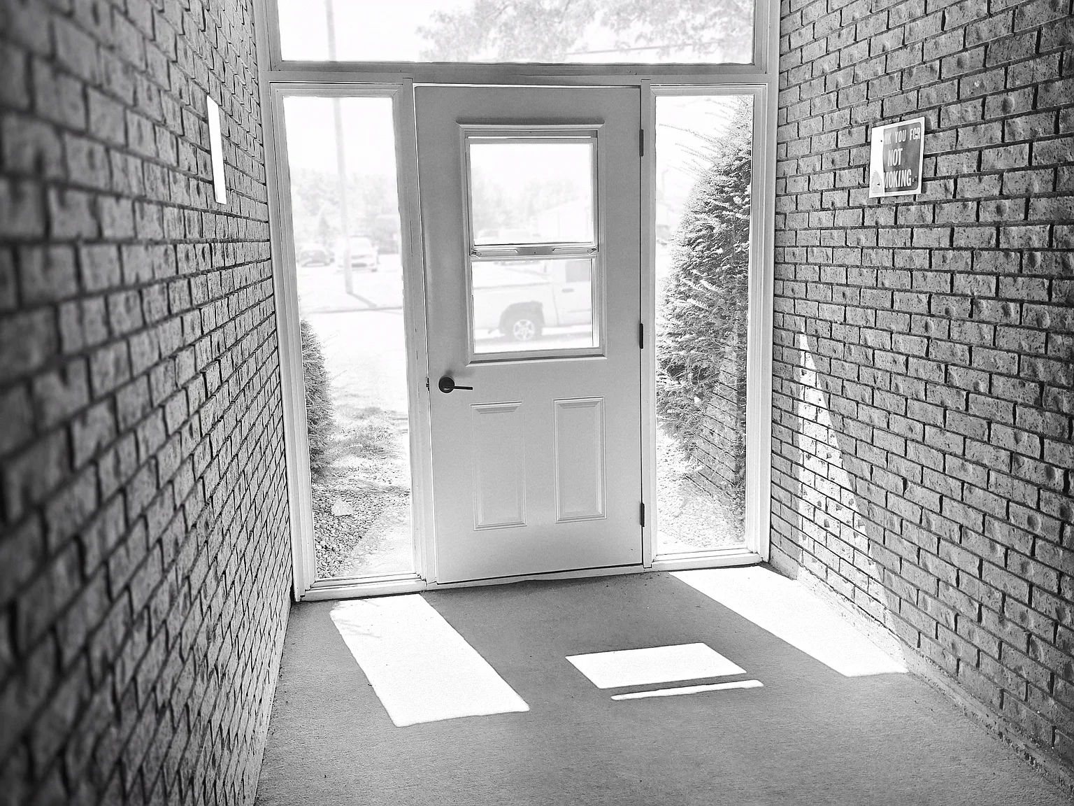 2 bed, 864 sqft, $1,050 — Photo 3