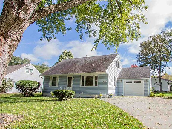2nd image of 2822 Sunny Ln