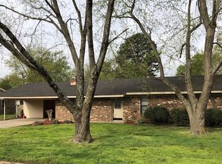 15 Green Meadow Dr, Dewitt, AR 72042