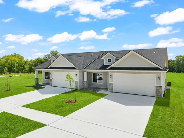 802 Academy Cir, Nevada, IA 50201